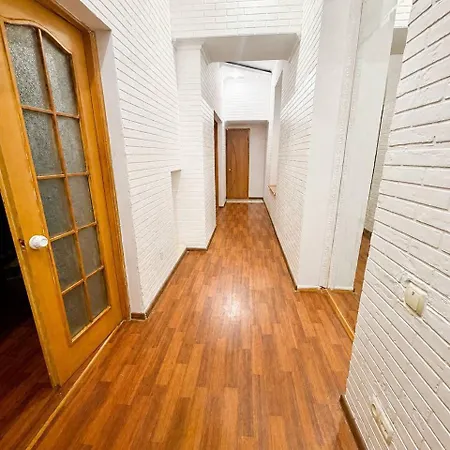 Apartment 2-кімнатна на 5 гостей поруч із жд вокзалом